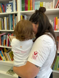 maglietta mamma mangia libri